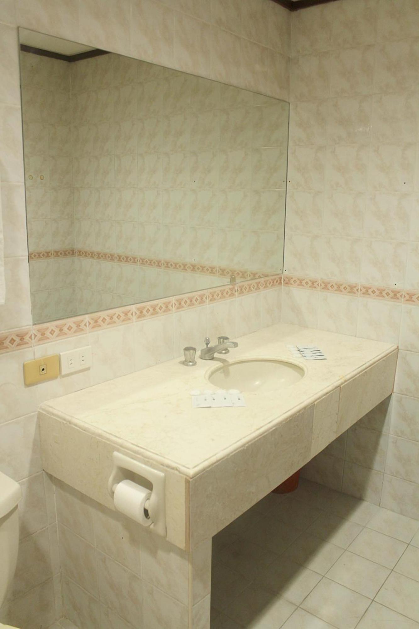 The Humbertos Hotel Davao City Εξωτερικό φωτογραφία
